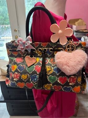 Dooney&bourke Black Multi Heart-Print Shoulder Bag with Pink Heart Charm